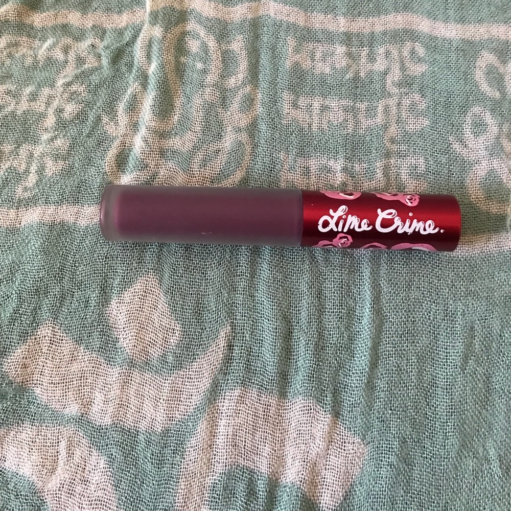 💋 Lime Crime Velvetine Fetish